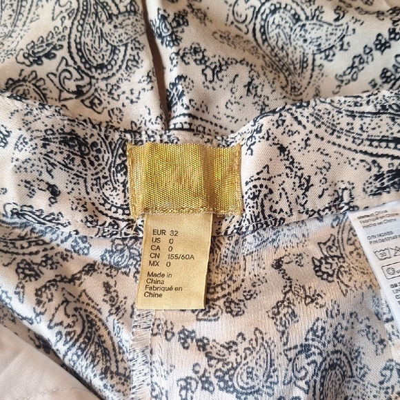 H&M Black and White Paisley Trousers Size 0 - Picture 3 of 6